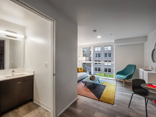 Summit Flats Contemporary Studios & Lofts