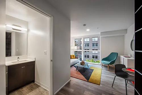 Summit Flats Contemporary Studios & Lofts Photo 1