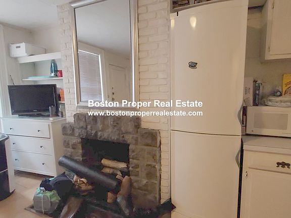 5th image of 323 Beacon St #1