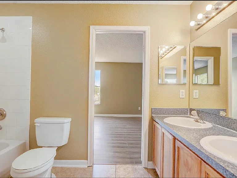 112 Ivybrook Ct — Photo 9