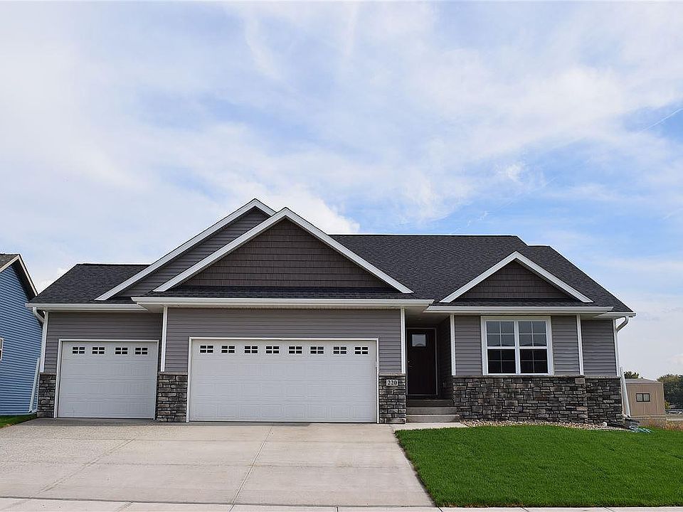 1st image of 220 Autumn Ct
