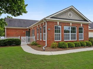 597 Sawnee Corners Dr, Cumming, GA 30040