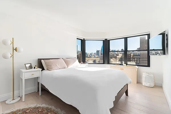 Sold by Compass | media 14