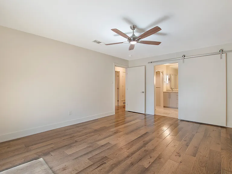 6463 Waverly Way — Photo 22