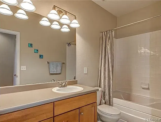 6397 S Xanadu Way — Photo 9