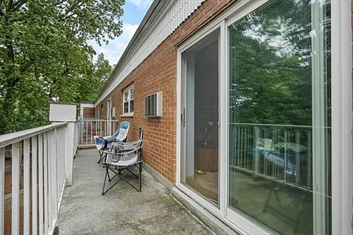 55 Greentree Ln #44 — Photo 7