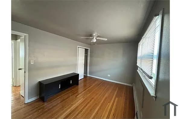 Building Photo - 9121 S Cottage Grove Ave #2E