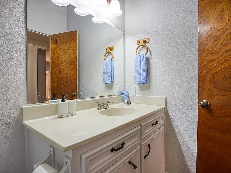 805 Ester Dr — Photo 13