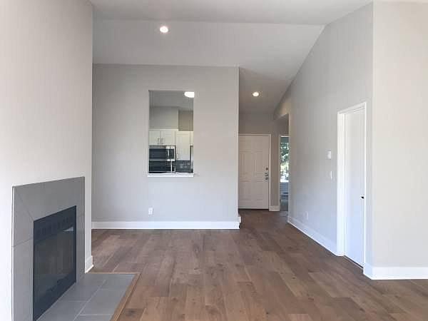 1st image of 132 Marina Lakes Dr