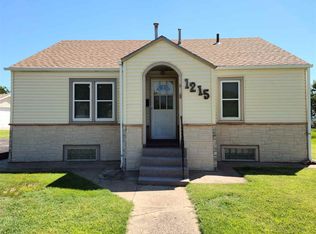 1215 N Main St, Russell, KS 67665