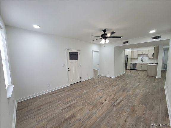 3rd image of 1524B Madison Ave