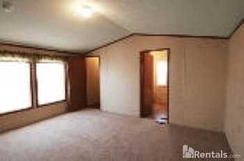 1st image of 3045 Crestway Dr