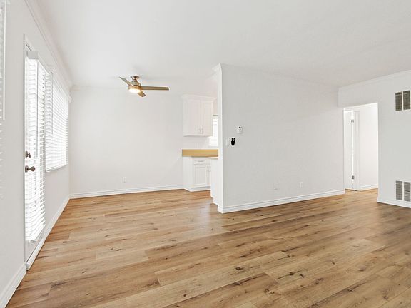 3rd image of 402 Montana Ave APT 6