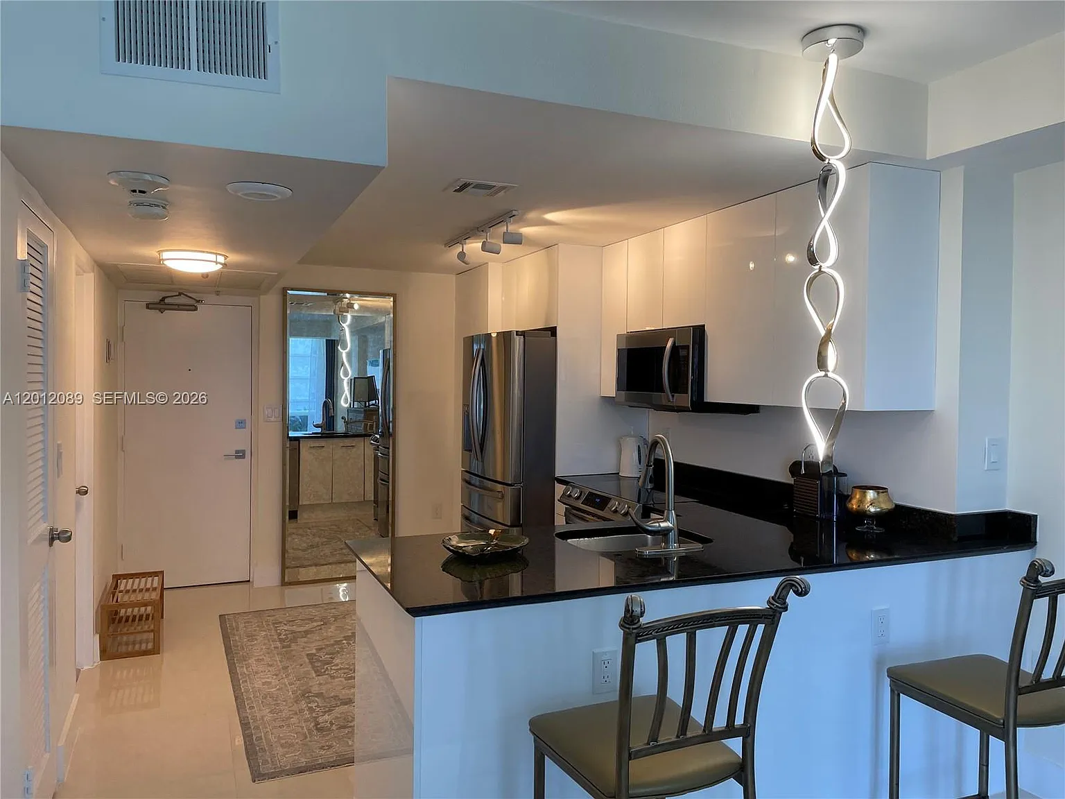 Harbour House — Photo 3