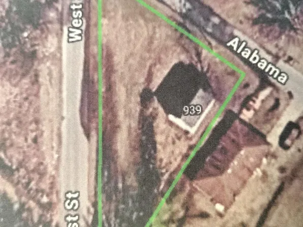 939 Alabama, West Helena, AR 72390