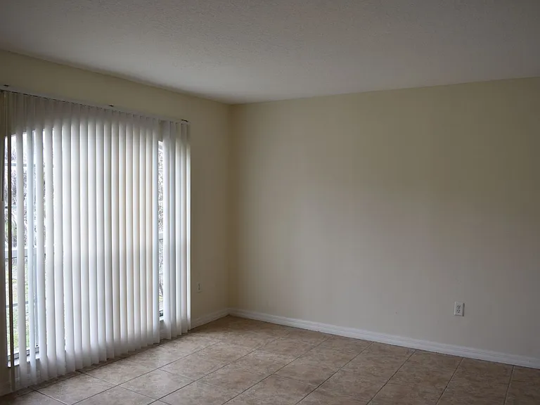 334 Bordeaux Ave NE — Photo 23