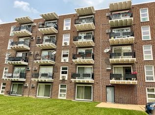 7227 W Higgins Ave UNIT 205, Chicago, IL 60656