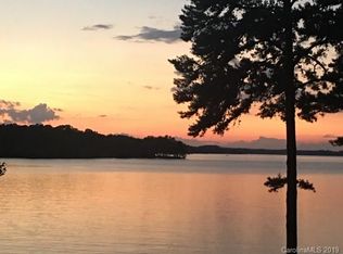14027 Island Dr, Huntersville, NC 28078
