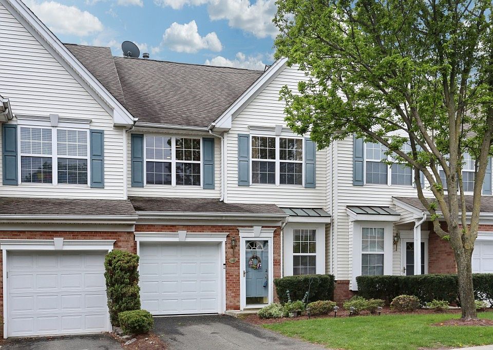 1st image of 141 Cambridge Dr