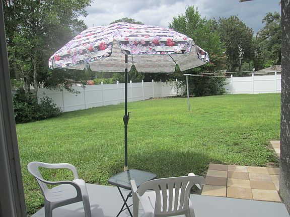 2nd image of 33425 Pleasant Ln
