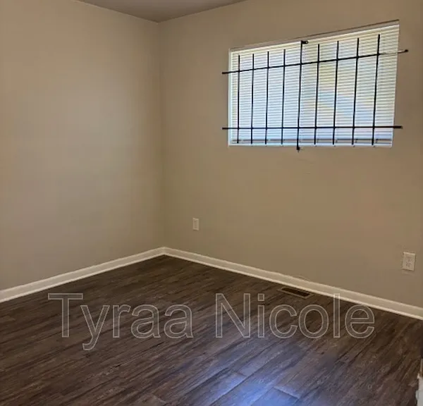 12930 Southfield Service Dr — Photo 9