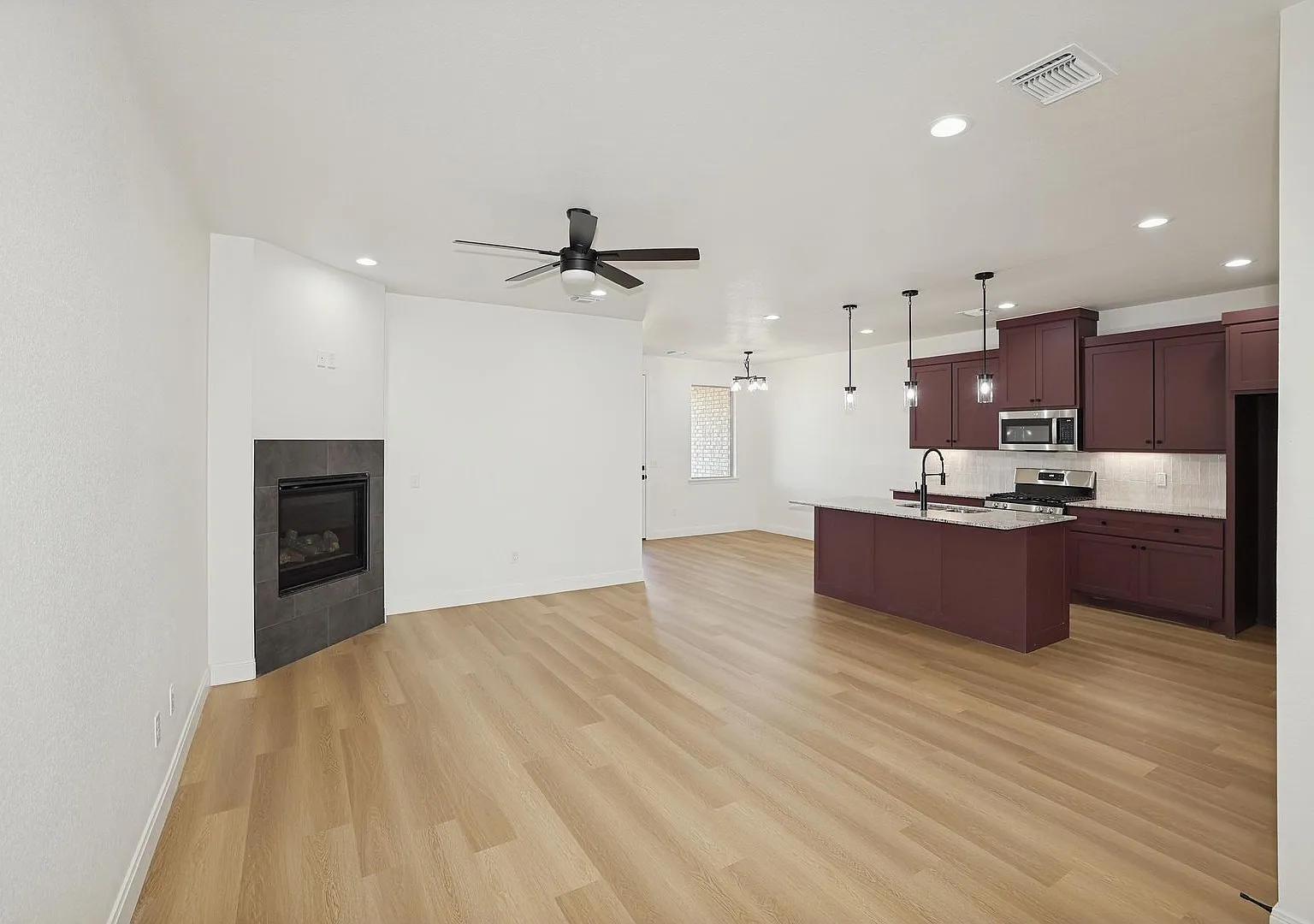 10424 Tierra Santa Unit D — Photo 4