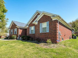 9000 Clark View Ct, Louisville, KY 40214