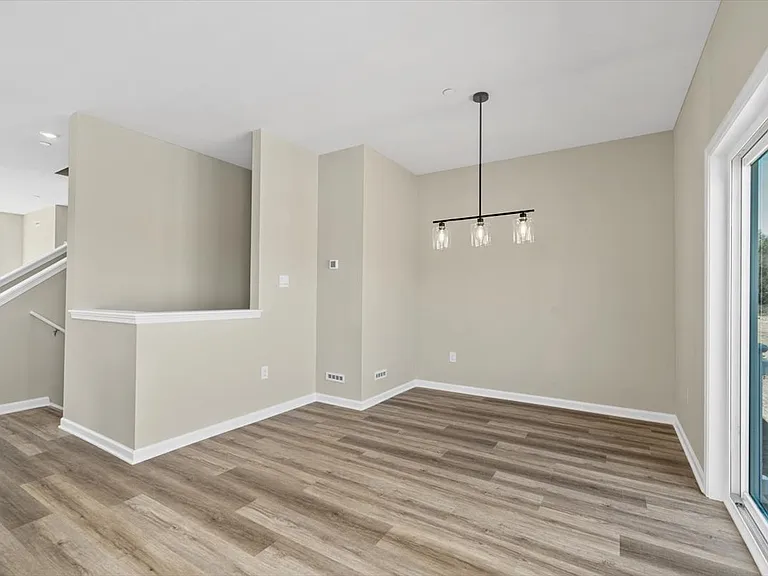 311 Alliance Dr — Photo 10