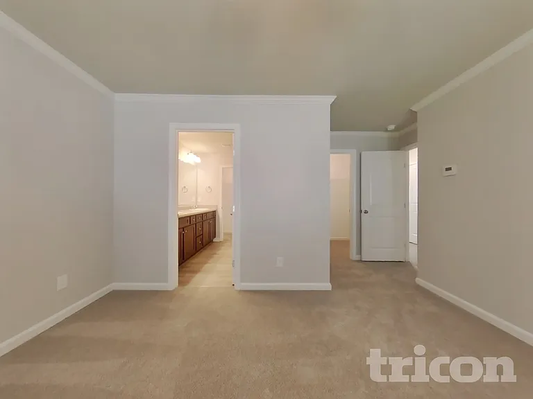 2314 Shady Dr — Photo 6