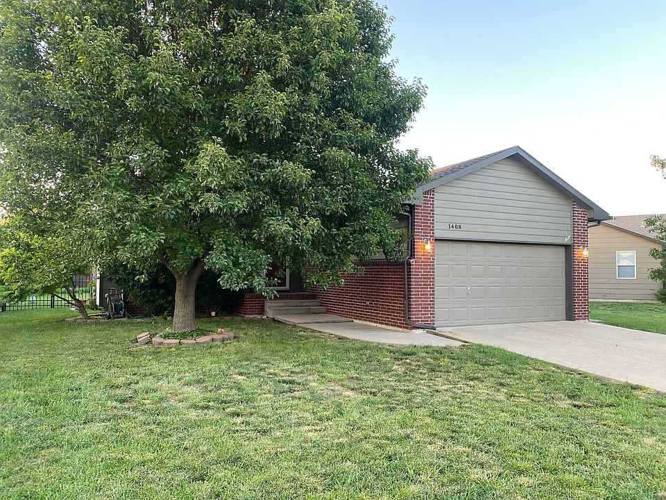 1st image of 1408 W Basswood Dr