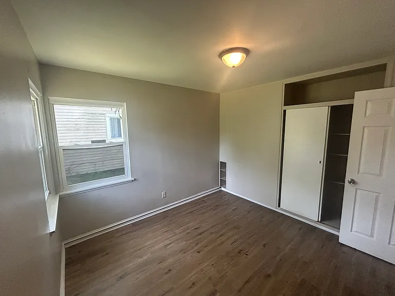 4381 Johnson St — Photo 8