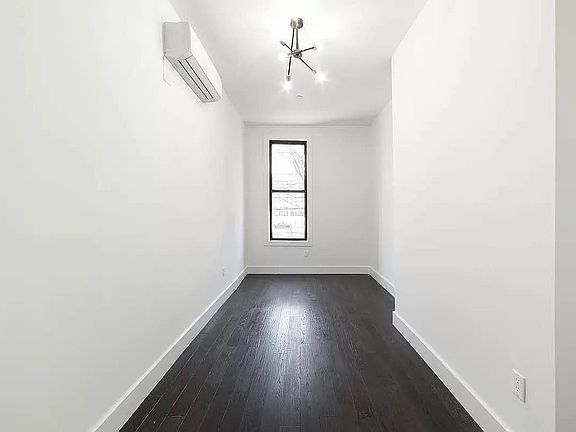 5th image of 1110 Halsey St #4