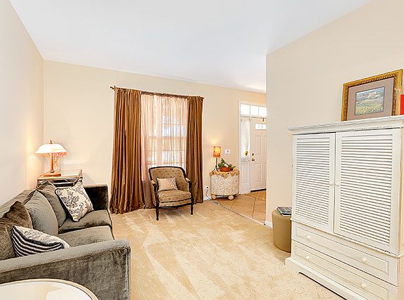 5th image of 11703 S Derby Ln