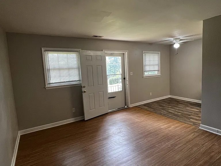 5550 Davis Rd #3 — Photo 6