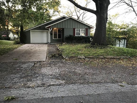 3rd image of 3202 S Ash Ave