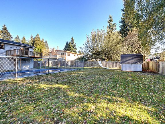 3rd image of 4320 184th St SW