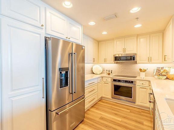 2nd image of 4 Portofino Dr Suite 2006