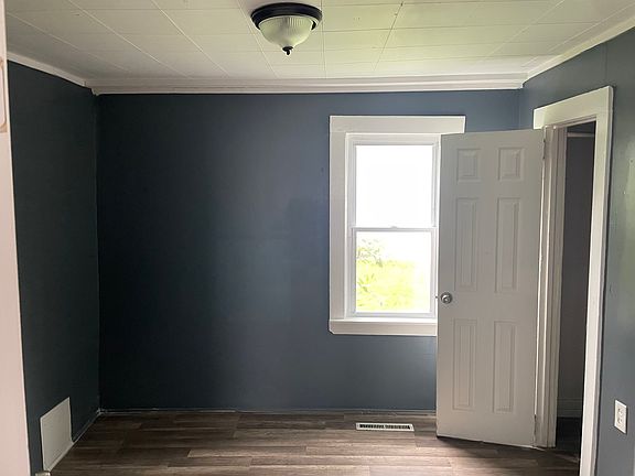 2nd image of 7060 Ford Ave