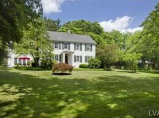 2505 Black River Rd, Bethlehem, PA 18015