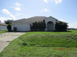 2901 NE 1st Pl, Cape Coral, FL 33909