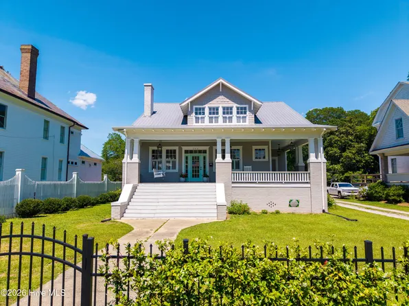 206 S King Street, Windsor, NC 27983