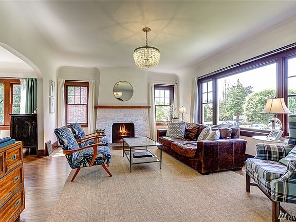 4th image of 717 N Cushman Ave