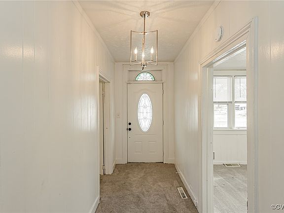 3rd image of 719 E Wythe St
