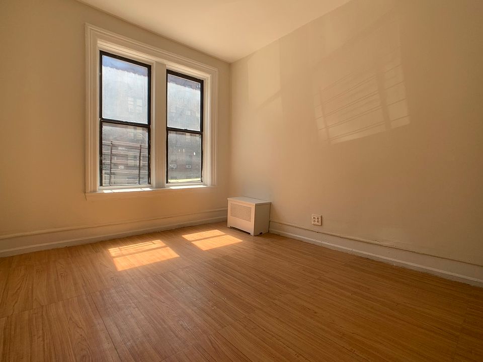1st image of 76 Vermilyea Ave APT 6