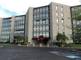 711 W Lakeshore Dr, Pt Clinton, OH 43452
