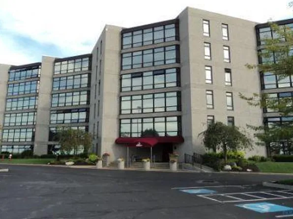 711 W Lakeshore Dr, Pt Clinton, OH 43452