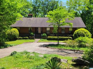 3045 Ryecroft Rd, Mountain Brook, AL 35223