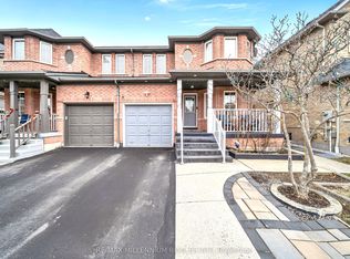 3044 S McDowell Dr, Mississauga, ON L5M6J4