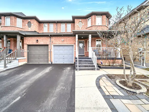 3044 S McDowell Dr, Mississauga, ON L5M 6J4