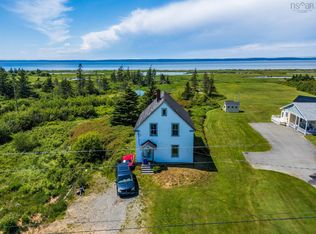 2337 Highway 1, Grosses Coques, NS B0W1M0